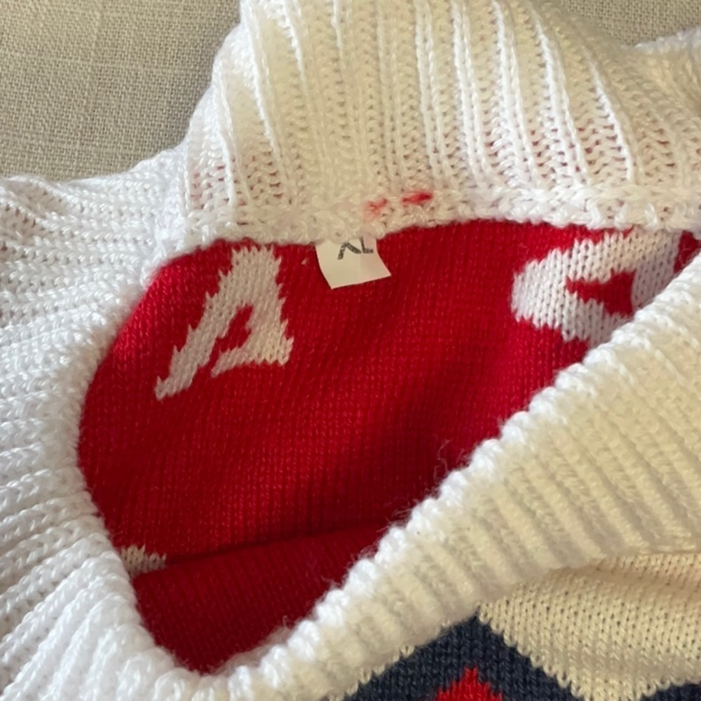 Ski Sweater - Picture 5 of 6